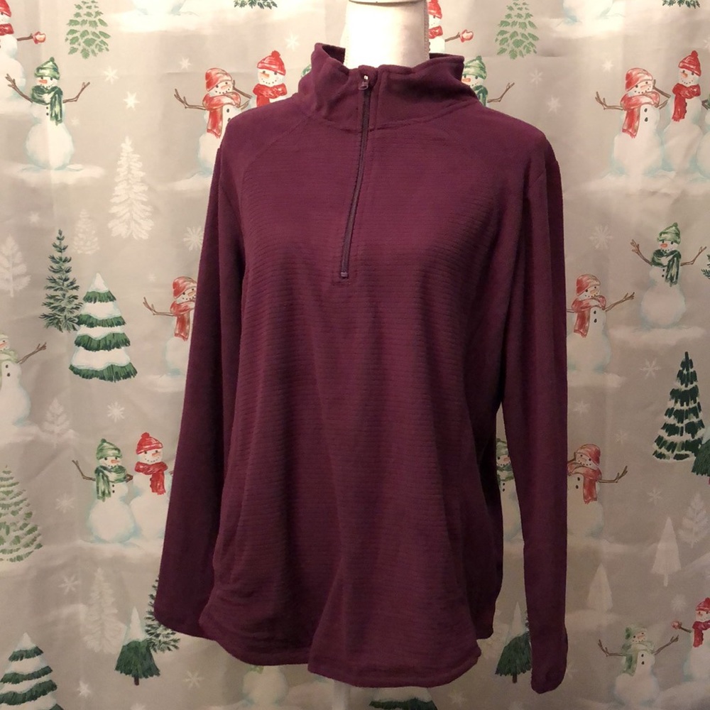 NEW LISTING! St.Johns Bay Fleece Pullover Sweater